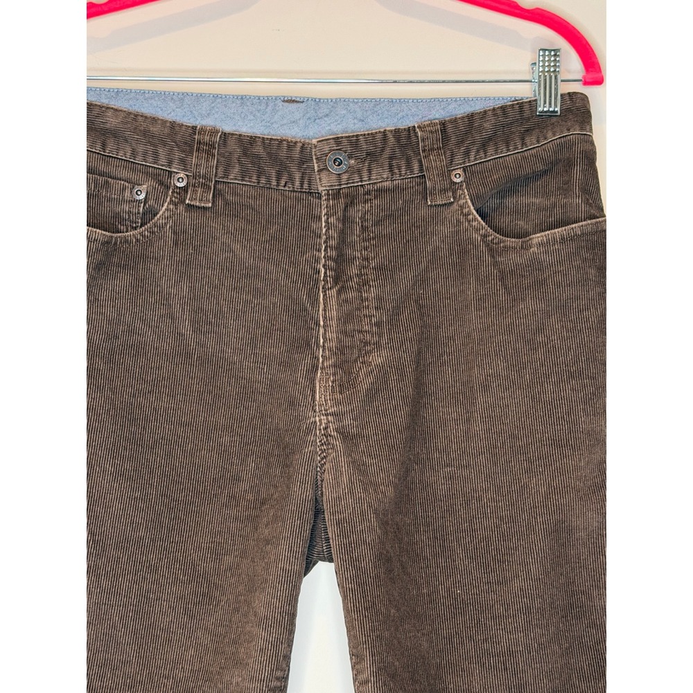 LL Bean Mens 33x30 Brown Corduroy Pants Standard Fit 502837 Cotton Stretch - Picture 2 of 7